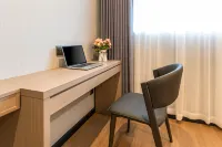 Ningming Yuelai Holiday Hotel