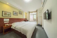 Leaf Hotel - Lãng mạn