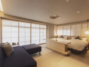 Ryokan Asukasou at the Entrancne of Nara Park