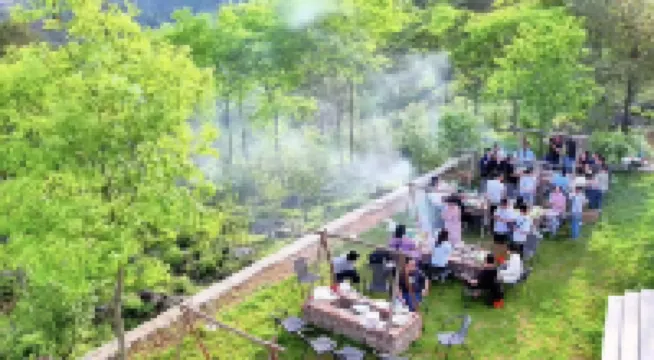 花漾河畔度假營地