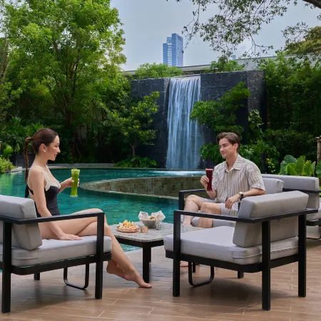 Marriott Executive Apartments, Bangkok Townhall Sukhumvit Отели рядом с достопримечательностью «Ваттана»