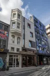 Smart and Simple Hotel Karakoy