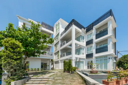 Bai Shuei Mu Inn Отели рядом с достопримечательностью «Kenting Sand Island»