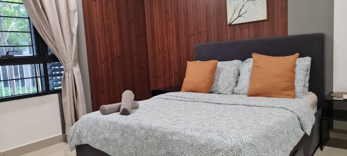 Cozy Solstice Apt | Netflix + WiFi | Pool & Self Check-In Hotels in Cyberjaya