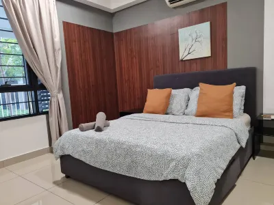 Cozy Solstice Apt | Netflix + WiFi | Pool & Self Check-In Institute for Postgraduate Studies 주변 호텔