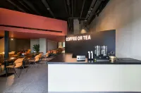Zhongyuan Hotel - bar