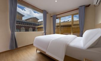 Litang River Cloud Resort Hotel
