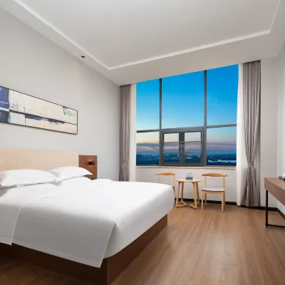 Tuke Residence Hotel (Suizhou Yingbin Avenue Jinxiuxiangjiang) Hotels near Suizhou East Passenger Transport Terminal