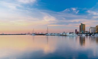 City Getaway in the Heart of Entertainment City