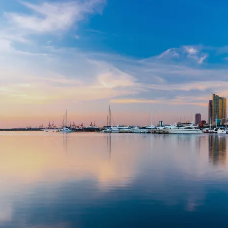 MCollection - City Getaway in the Heart of Entertainment City Отели рядом с достопримечательностью «Gabriel "Flash" Elorde Museum»