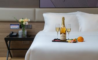 IU Hotel (Ningyuan Bus Station Store)