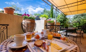 Hotel Restaurant le Gardon - Pont du Gard