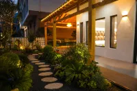 Lanshan · Shijiu Loushi Garden Vacation Apartment