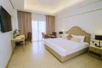 Scenic Tagaytay Getaway with Taal Views Hotel di Batangas