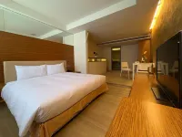Whisper Inn