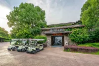 Yunhe Yebao Hotel (Shaoxing Olympic Sports Center Branch) - parking