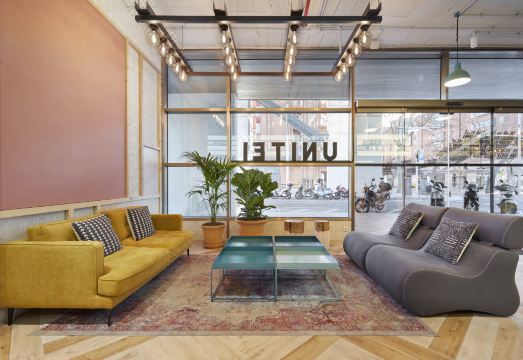 우니트 호스텔 바르셀로나의 현대적 객실 또는 루프탑 전경