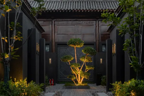 Jinfeng Yiyun Hot Spring Hotel (Xinzhou Ancient City) Hotel di Xinzhou