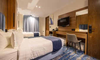 Blue Breeze Hotel