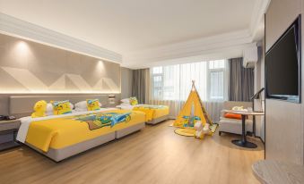 BORRMAN Hotel (Hezhou Municipal Square Colorful Global City Store)