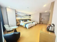 Riverside Smart Hotel (Guomen Scenic Area Port) Hotels near Dong Xing Port