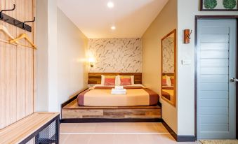 The Palm Hotel