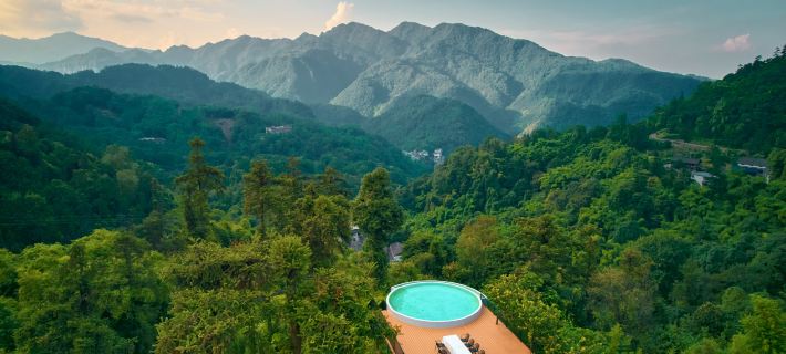 Pure Cloud Hotel Hotels in Emeishan City