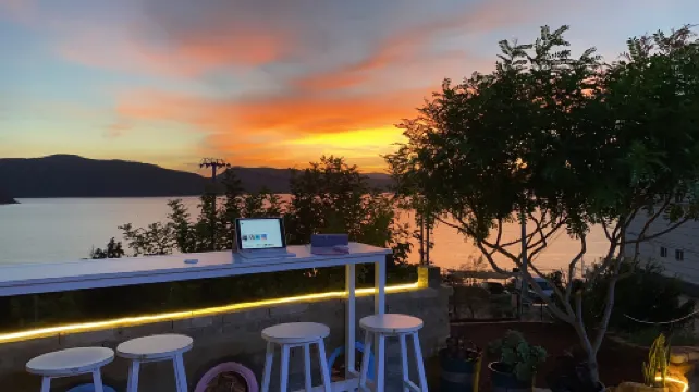 Fu xian Hu Yu shan min su