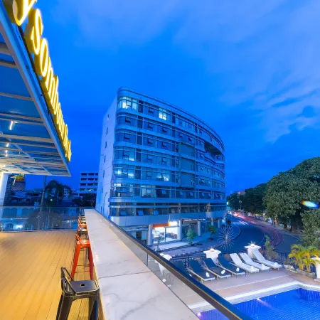 Xaysomboun Hotel & SPA Отели рядом с достопримечательностью «Автостанция Vientiane »