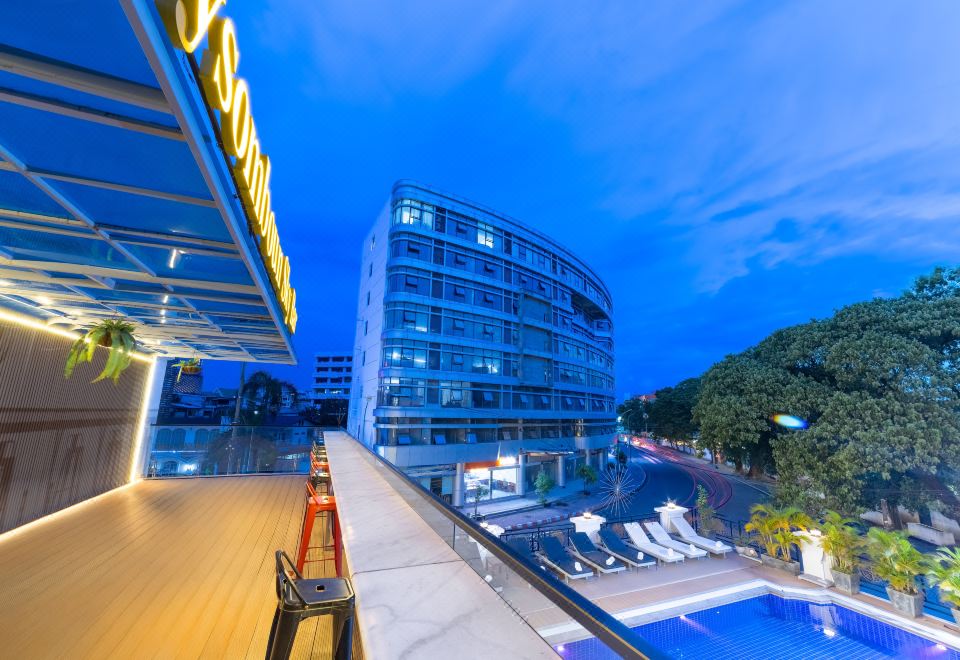 hotel overview picture