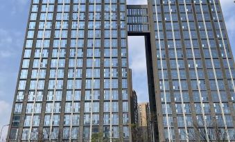 Xijing Smart Hotel (Guiyang Olympic Sports Center)