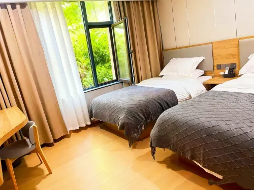 Motuo Shanhezhijian Boutique Hotel فنادق في موى تَو