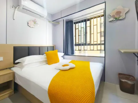 Yuanmeng Chinese Inn (Kunming Railway Station)