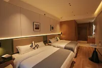 FeiCui XinHua Hotel（Xiamen North Station）