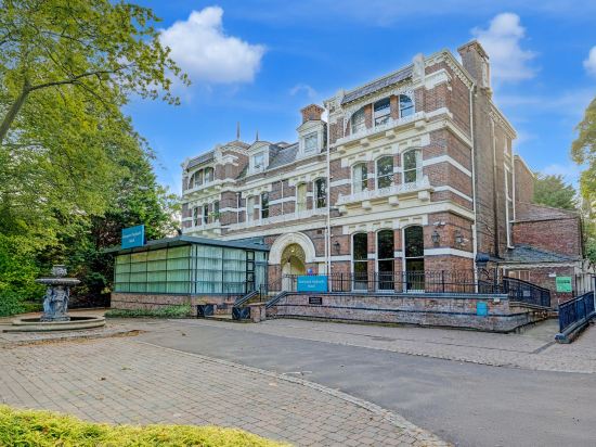 Liverpool Aigburth Sefton Park Hotel By Belvilla