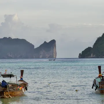 Bayview Resort Phi Phi Island - Beach Front Resort