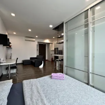 Landmark Residence 2 by Dehoz Suites