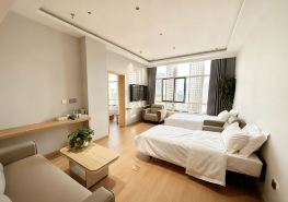 Golden Rome Fifth Season Hotel