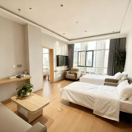 Golden Rome Fifth Season Hotel
