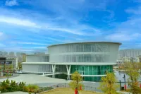 REZEN LONGUU Hotel (Maoming Xinyi Educational City Liuyun Pavilion Sightseeing Tower) - Mountain view