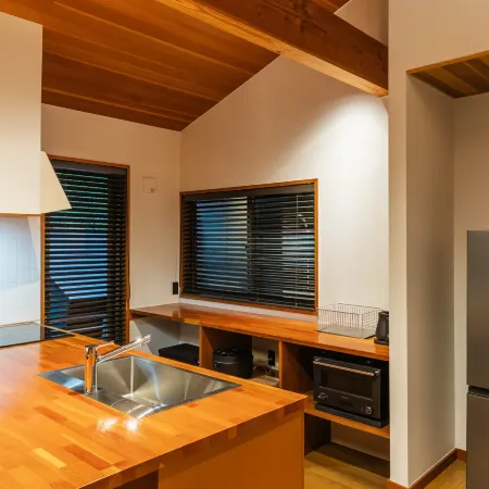 COCO VILLA Yatsugatake — Sauna, BBQ & fireplace, outdoor retreat with forest bathing and patio golf