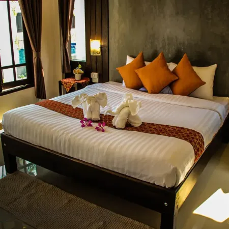 Thanawong Pool Villa