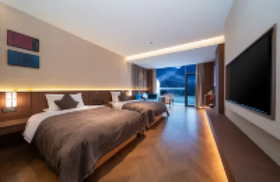 New Territories Four Seasons Healing Hot Spring Hotel - 4-Star