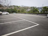 Mineral Romance Resort Hotel - parking