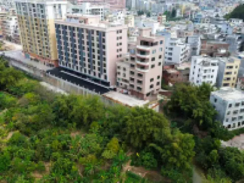 Valley Town Hotel Hotels near Luoding Confucious Temple