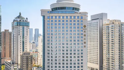 Kunming Zhongwei Tianheng Grand Hotel (Kunming Old Street Nanping Pedestrian Street) in Kunming