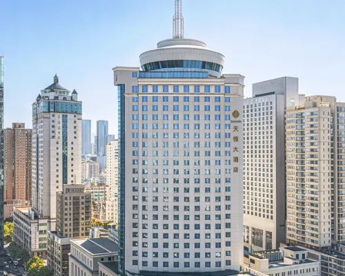 Kunming Zhongwei Tianheng Grand Hotel (Kunming Old Street Nanping Pedestrian Street) Hotels near كونمينغ هال