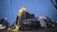 H Avenue Junghwasan فنادق في 