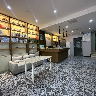 Leting·Place樂庭公寓（深圳北站店） 白石龙附近的飯店