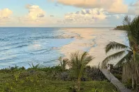 Trogon's Perch Clifftop Oceanfront Resort
